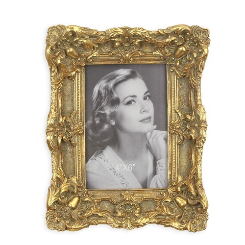 PHOTO FRAMES